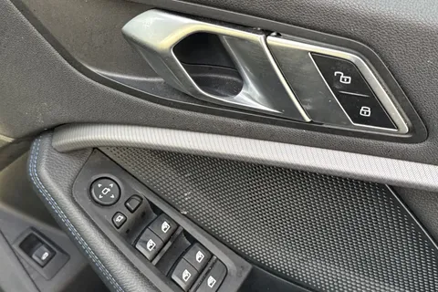 VK70ZTO BMW 1 Series 2.0 118d M Sport Auto Euro 6 (s/s) 5dr Thumbnail #42