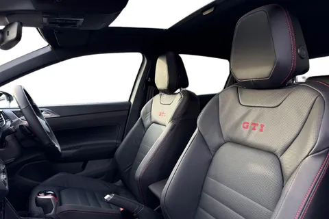 Volkswagen Polo 2.0 TSI GTI DSG Euro 6 (s/s) 5dr Thumbnail #16