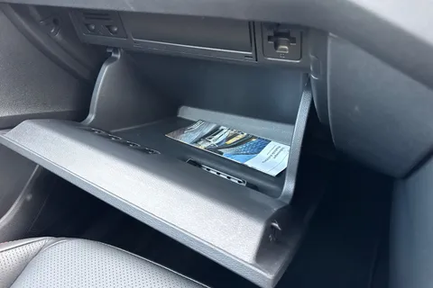 Volkswagen Polo 2.0 TSI GTI DSG Euro 6 (s/s) 5dr Thumbnail #41