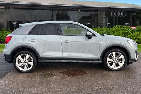 KY74EFG Audi Q2 S line 35 TFSI  150 PS S tronic Thumbnail #4