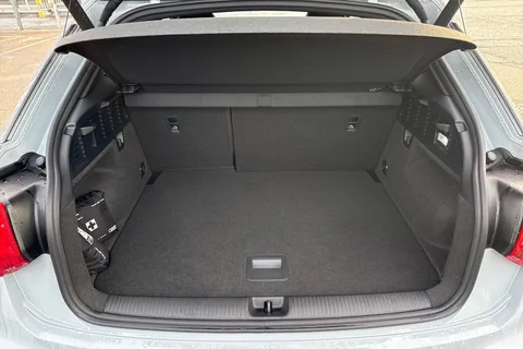 KY74EFG Audi Q2 S line 35 TFSI  150 PS S tronic Thumbnail #7