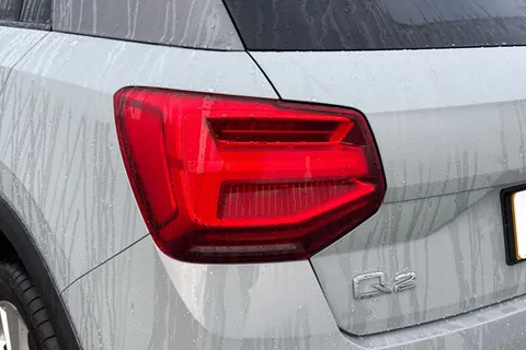 KY74EFG Audi Q2 S line 35 TFSI  150 PS S tronic Thumbnail #8