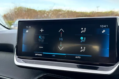 OW22GWE PEUGEOT 208 1.5 BlueHDi Allure Premium + Euro 6 (s/s) 5dr Thumbnail #18