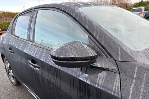 OW22GWE PEUGEOT 208 1.5 BlueHDi Allure Premium + Euro 6 (s/s) 5dr Thumbnail #27