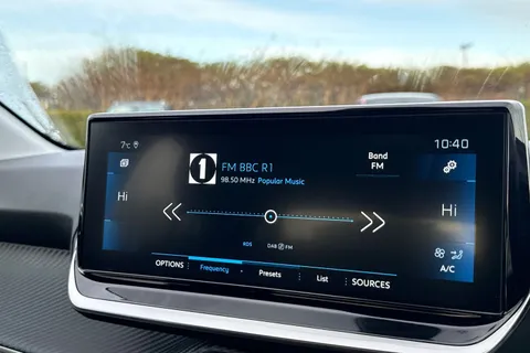 OW22GWE PEUGEOT 208 1.5 BlueHDi Allure Premium + Euro 6 (s/s) 5dr Thumbnail #45