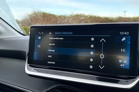 OW22GWE PEUGEOT 208 1.5 BlueHDi Allure Premium + Euro 6 (s/s) 5dr Thumbnail #46