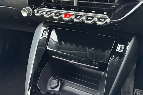 OW22GWE PEUGEOT 208 1.5 BlueHDi Allure Premium + Euro 6 (s/s) 5dr Thumbnail #56