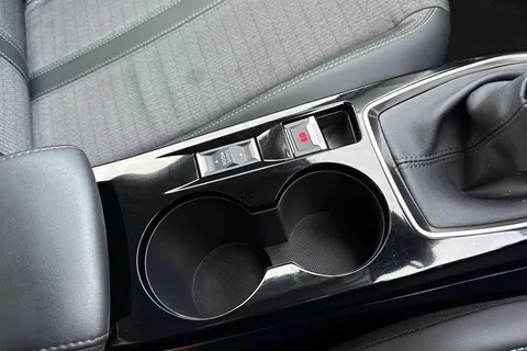 OW22GWE PEUGEOT 208 1.5 BlueHDi Allure Premium + Euro 6 (s/s) 5dr Thumbnail #59