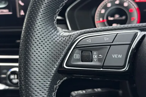 PK72ETX Audi A5 35 TFSI Black Edition 2dr S Tronic Thumbnail #33