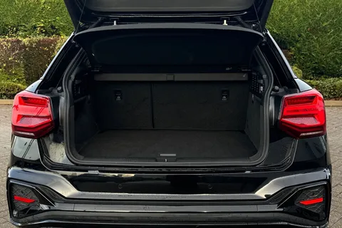 EN74FAO Audi Q2 Black Edition 35 TFSI 150 PS S tronic Thumbnail #7