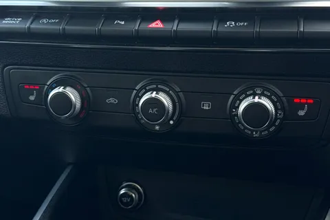 EN74FAO Audi Q2 Black Edition 35 TFSI 150 PS S tronic Thumbnail #22