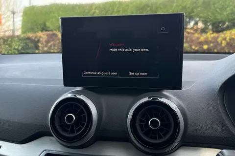 EN74FAO Audi Q2 Black Edition 35 TFSI 150 PS S tronic Thumbnail #25