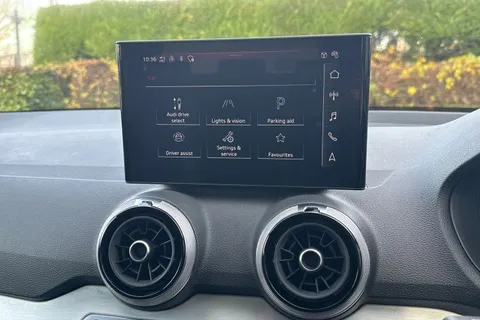 EN74FAO Audi Q2 Black Edition 35 TFSI 150 PS S tronic Thumbnail #28