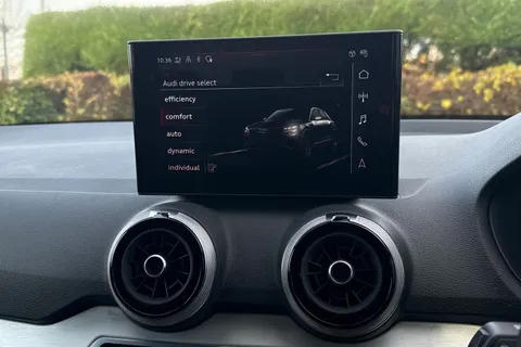 EN74FAO Audi Q2 Black Edition 35 TFSI 150 PS S tronic Thumbnail #29