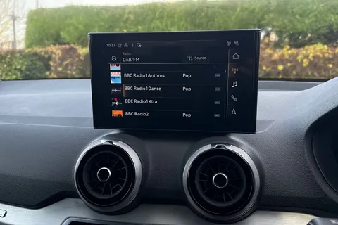 EN74FAO Audi Q2 Black Edition 35 TFSI 150 PS S tronic Thumbnail #37