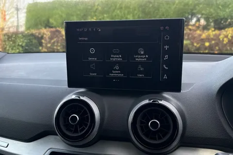 EN74FAO Audi Q2 Black Edition 35 TFSI 150 PS S tronic Thumbnail #39