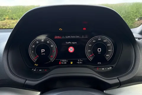 EN74FAO Audi Q2 Black Edition 35 TFSI 150 PS S tronic Thumbnail #42