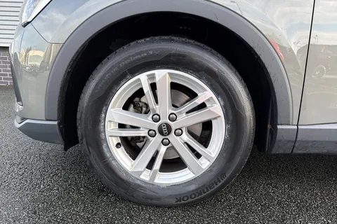 DN72EDV Audi Q3 Technik 35 TFSI 150 PS S tronic Thumbnail #11