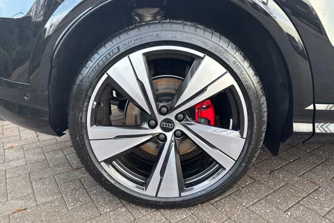  Audi SQ5 3.0 TFSI S Edition 1 S Tronic quattro Euro 6 (s/s) 5dr Thumbnail #11