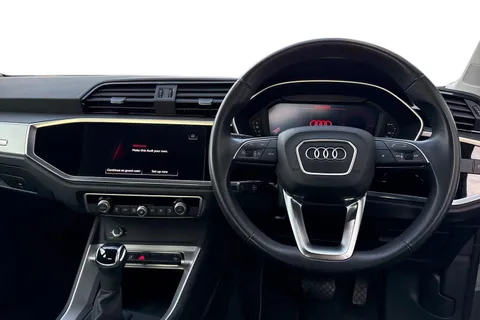 DN72EDV Audi Q3 Technik 35 TFSI 150 PS S tronic Thumbnail #18