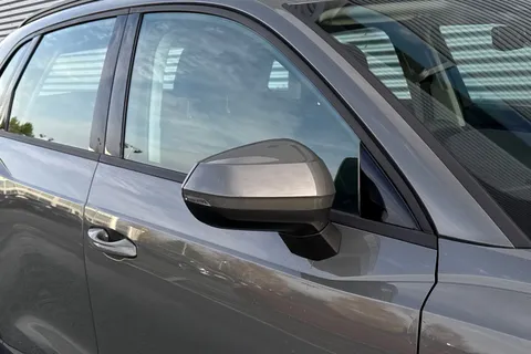 DN72EDV Audi Q3 Technik 35 TFSI 150 PS S tronic Thumbnail #26