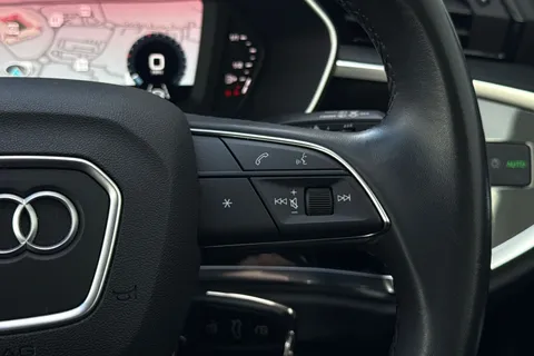 DN72EDV Audi Q3 Technik 35 TFSI 150 PS S tronic Thumbnail #37