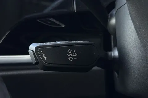 DN72EDV Audi Q3 Technik 35 TFSI 150 PS S tronic Thumbnail #39