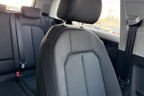 DN72EDV Audi Q3 Technik 35 TFSI 150 PS S tronic Thumbnail #48