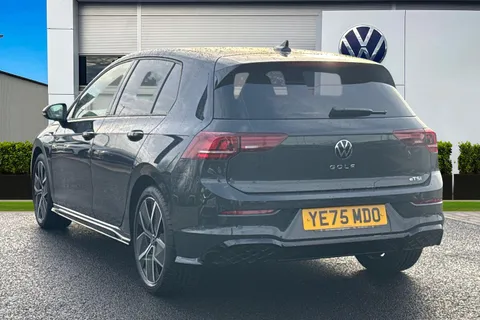 YE75MDO Volkswagen Golf 1.5 eTSI 150 R-Line 5dr DSG **PAN ROOF, WINTER PK, 18' LEEDS ALLOYS** Thumbnail #2