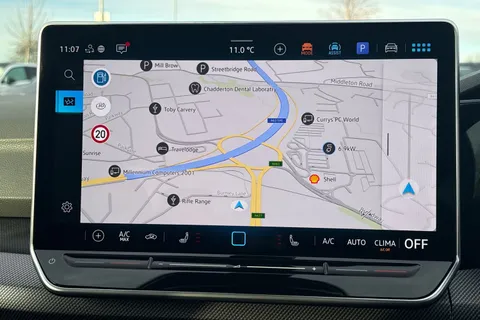 YE75MDO Volkswagen Golf 1.5 eTSI 150 R-Line 5dr DSG **PAN ROOF, WINTER PK, 18' LEEDS ALLOYS** Thumbnail #11