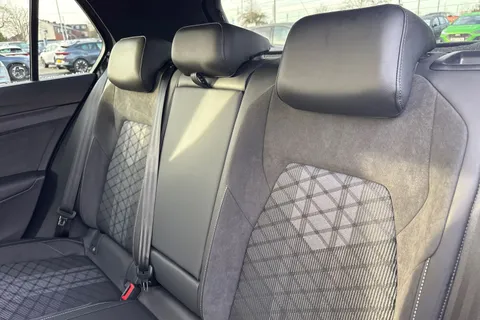 YE75MDO Volkswagen Golf 1.5 eTSI 150 R-Line 5dr DSG **PAN ROOF, WINTER PK, 18' LEEDS ALLOYS** Thumbnail #13