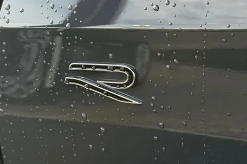 YE75MDO Volkswagen Golf 1.5 eTSI 150 R-Line 5dr DSG **PAN ROOF, WINTER PK, 18' LEEDS ALLOYS** Thumbnail #26