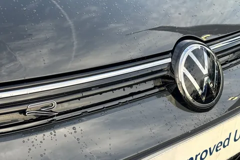 YE75MDO Volkswagen Golf 1.5 eTSI 150 R-Line 5dr DSG **PAN ROOF, WINTER PK, 18' LEEDS ALLOYS** Thumbnail #27