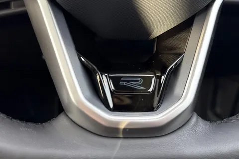 YE75MDO Volkswagen Golf 1.5 eTSI 150 R-Line 5dr DSG **PAN ROOF, WINTER PK, 18' LEEDS ALLOYS** Thumbnail #38