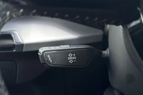 GF18UKL Audi Q2 1.4 TFSI CoD S line Euro 6 (s/s) 5dr Thumbnail #40