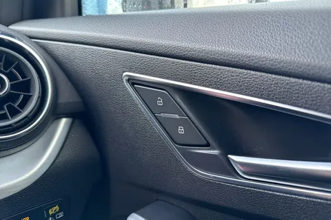 GF18UKL Audi Q2 1.4 TFSI CoD S line Euro 6 (s/s) 5dr Thumbnail #42