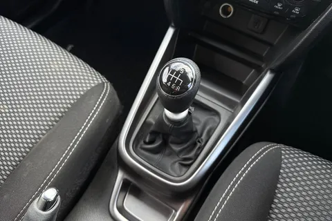 BN72THG Suzuki Vitara 1.4 Boosterjet 48V Hybrid SZ-T 5dr Thumbnail #19