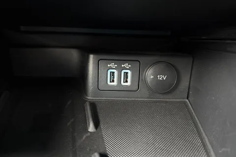 EJ70PVF Ford Focus 1.0T EcoBoost ST-Line Auto Euro 6 (s/s) 5dr Thumbnail #49