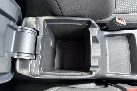 EJ70PVF Ford Focus 1.0T EcoBoost ST-Line Auto Euro 6 (s/s) 5dr Thumbnail #55