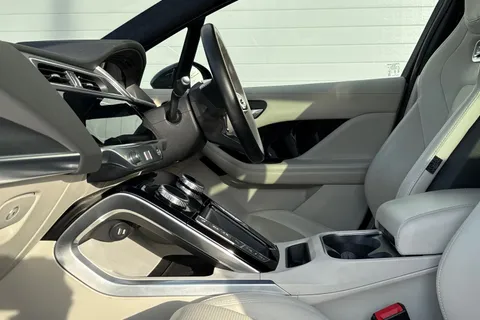 DK73XDS Jaguar I-Pace 400 90kWh Sport Auto 4WD 5dr Thumbnail #35