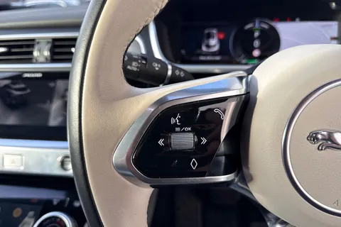 DK73XDS Jaguar I-Pace 400 90kWh Sport Auto 4WD 5dr Thumbnail #59