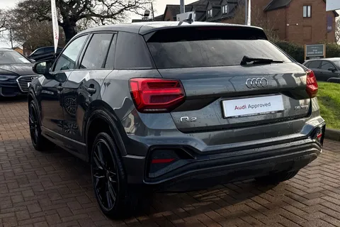 BG22UJX Audi Q2 Black Edition 35 TFSI 150 PS S tronic Thumbnail #8