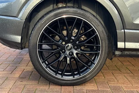 BG22UJX Audi Q2 Black Edition 35 TFSI 150 PS S tronic Thumbnail #10