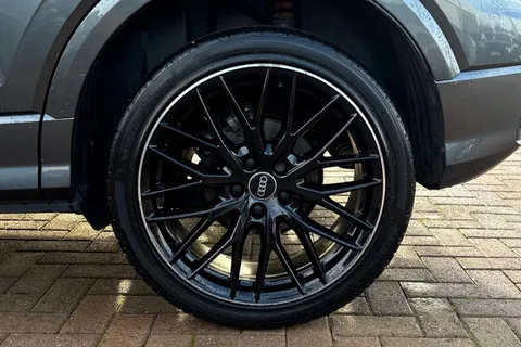 BG22UJX Audi Q2 Black Edition 35 TFSI 150 PS S tronic Thumbnail #13