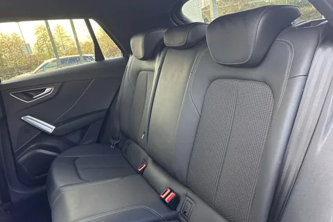 BG22UJX Audi Q2 Black Edition 35 TFSI 150 PS S tronic Thumbnail #19