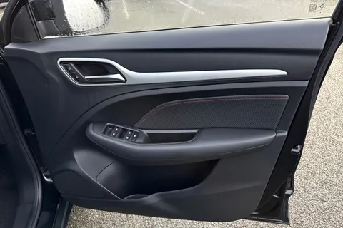 DF72RSY MG Motor Uk Zs 1.5 VTi-TECH Exclusive 5dr Thumbnail #20