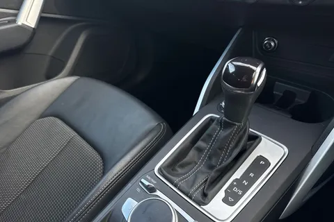 BG22UJX Audi Q2 Black Edition 35 TFSI 150 PS S tronic Thumbnail #23