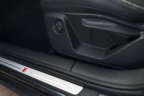 BG22UJX Audi Q2 Black Edition 35 TFSI 150 PS S tronic Thumbnail #32