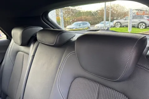 BG22UJX Audi Q2 Black Edition 35 TFSI 150 PS S tronic Thumbnail #36