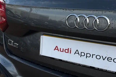 BG22UJX Audi Q2 Black Edition 35 TFSI 150 PS S tronic Thumbnail #37